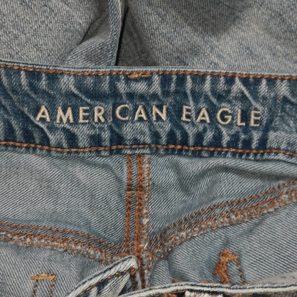 American Eagle Tom Girl Distressed Jeans Size 6 - Picture 5 of 8